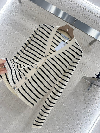 D*♥2025 new products Knitted cardigan