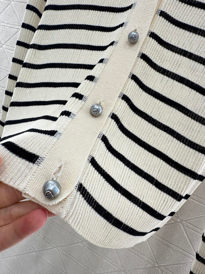 D*♥2025 new products Knitted cardigan