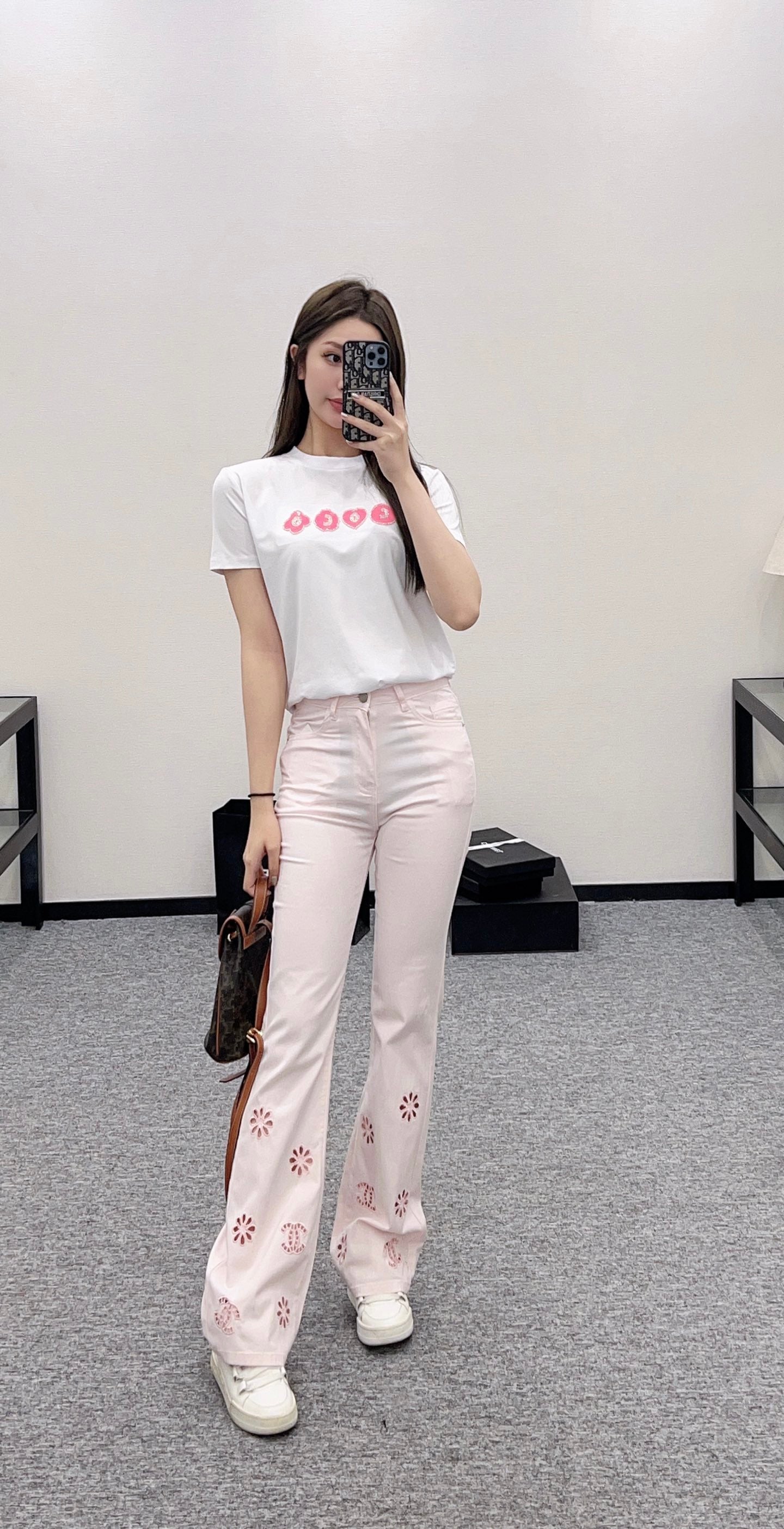 C*♥2025 new product Hollow embroidered jeans