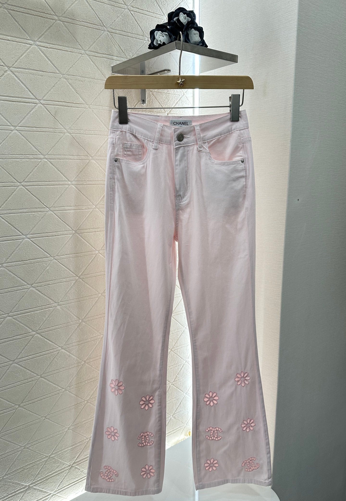 C*♥2025 new product Hollow embroidered jeans