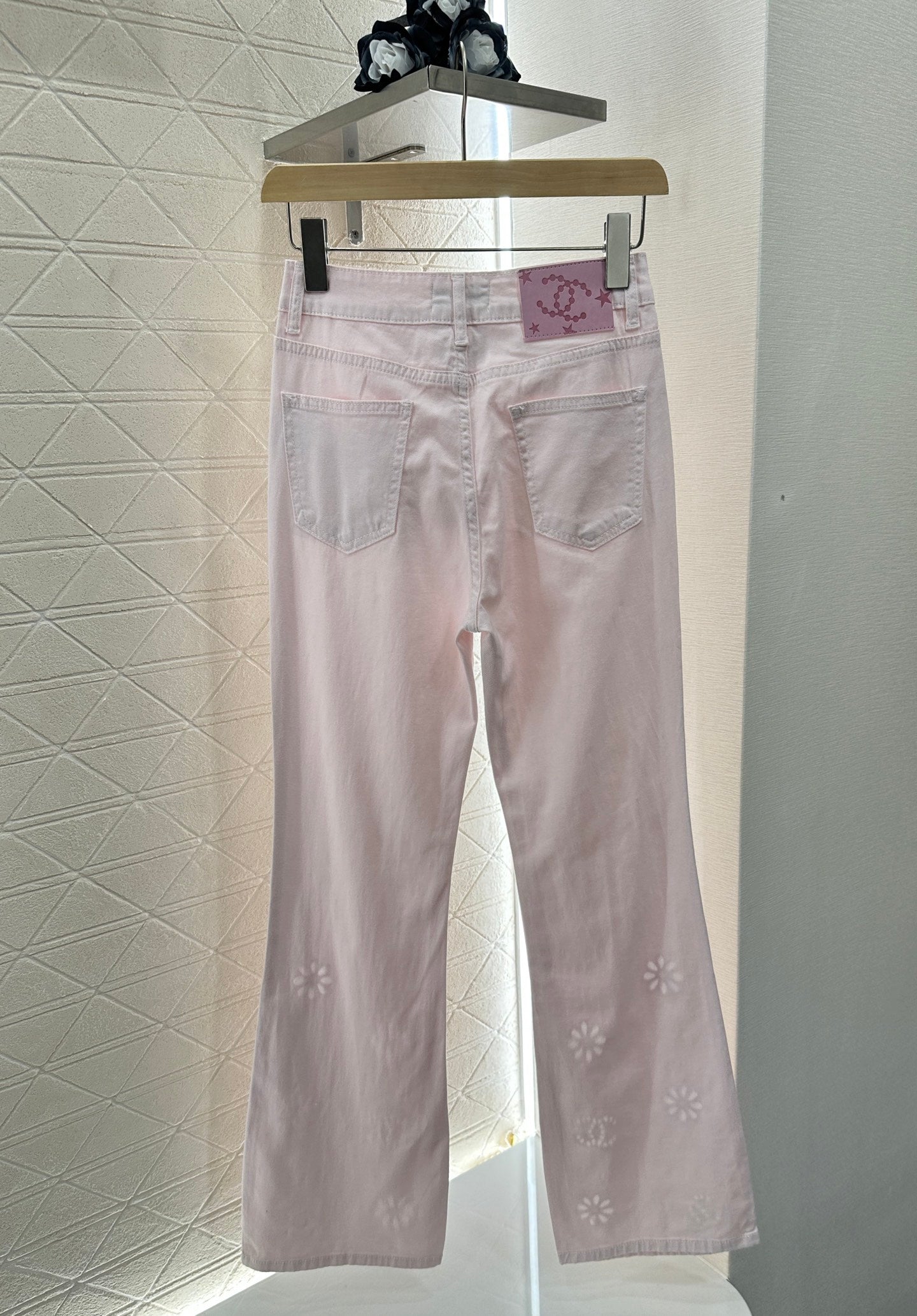 C*♥2025 new product Hollow embroidered jeans
