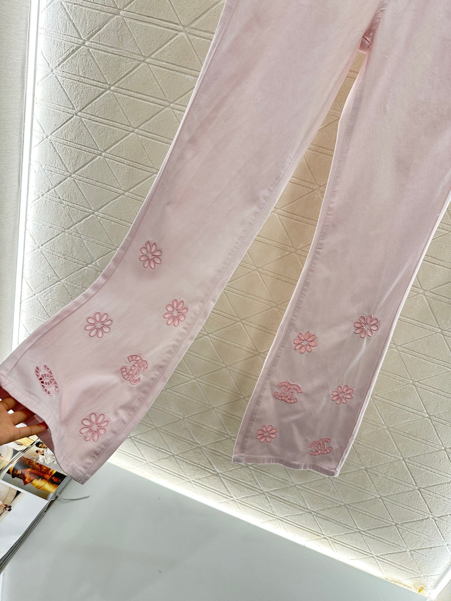 C*♥2025 new product Hollow embroidered jeans