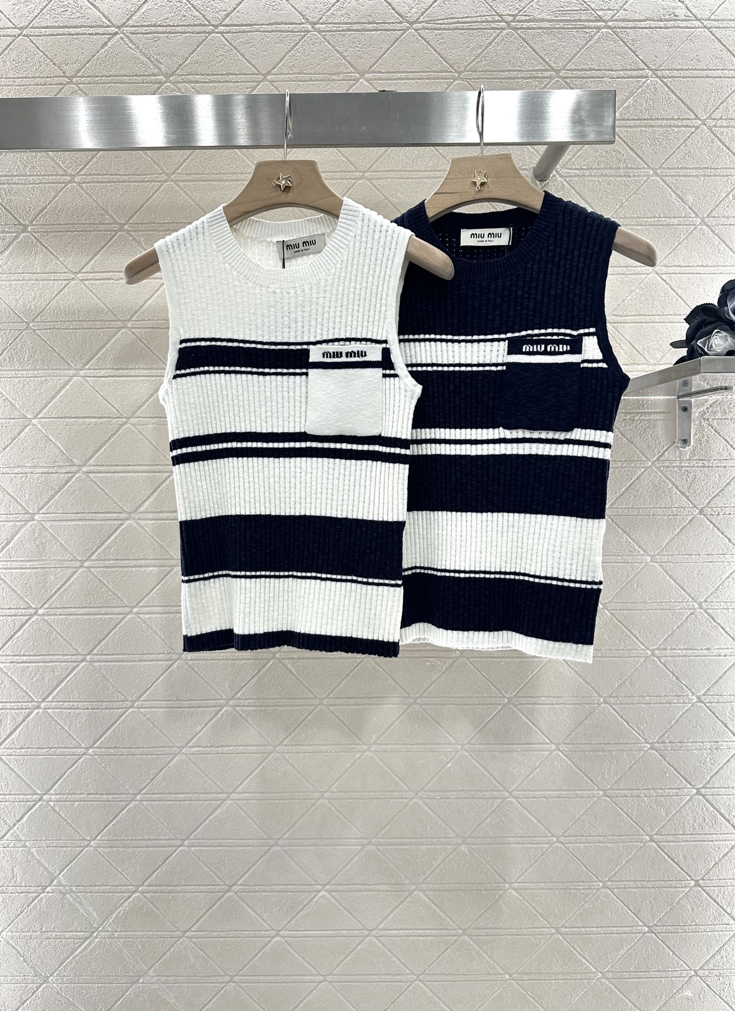 Mi*mi*♥2025 new product Striped knitted vest
