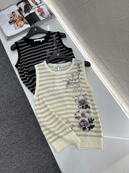 D*♥2025 new product Embroidered knitted vest