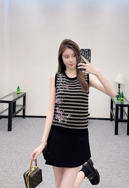 D*♥2025 new product Embroidered knitted vest