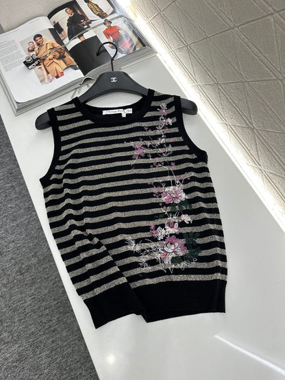 D*♥2025 new product Embroidered knitted vest