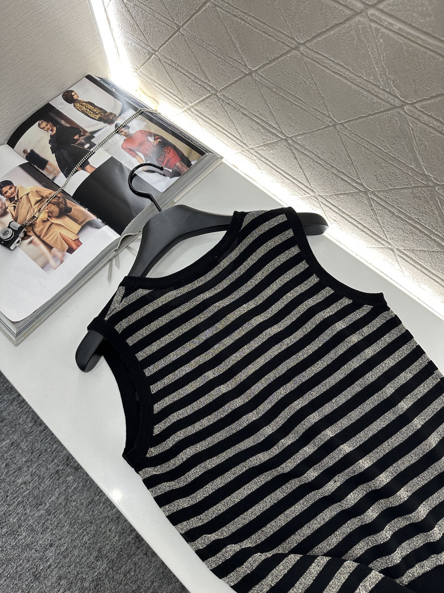 D*♥2025 new product Embroidered knitted vest