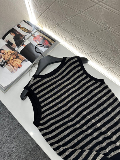 D*♥2025 new product Embroidered knitted vest