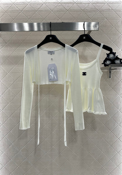 C*♥2025 new product Two-piece suspender cardigan set