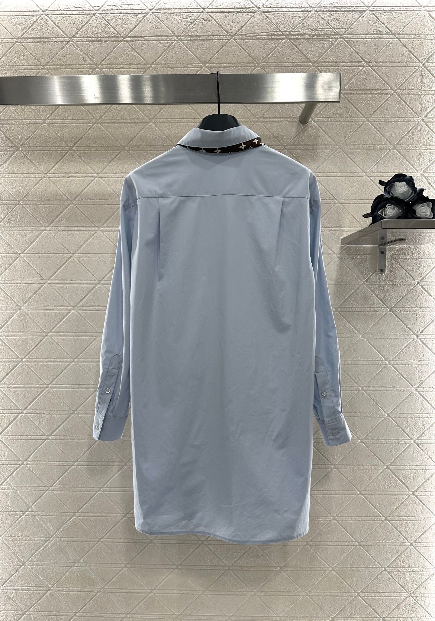 Louis *♥2025 new product Silk scarf long shirt