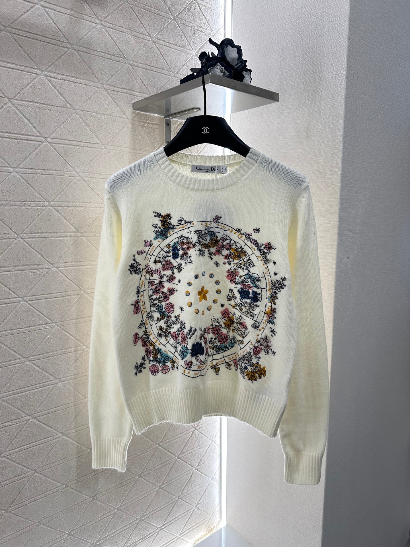 D*♥2025 new products Embroidered sweater