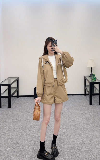 Mi*mi*♥2025 new product Hooded jacket and shorts set