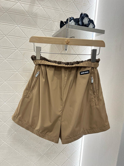 Mi*mi*♥2025 new product Hooded jacket and shorts set