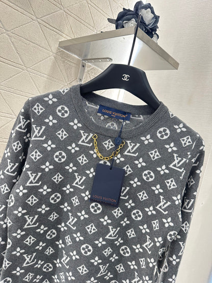 Louis*♥2025 new product Chain knitted long sleeves