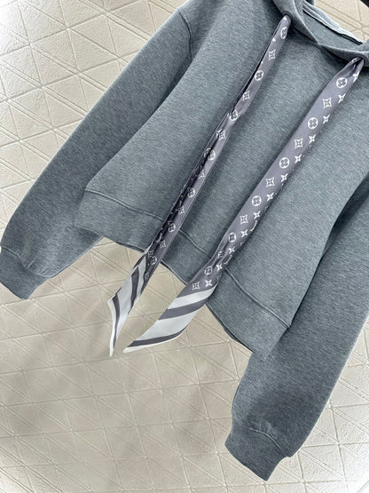 Louis*♥2025 new products Silk sweater skirt set