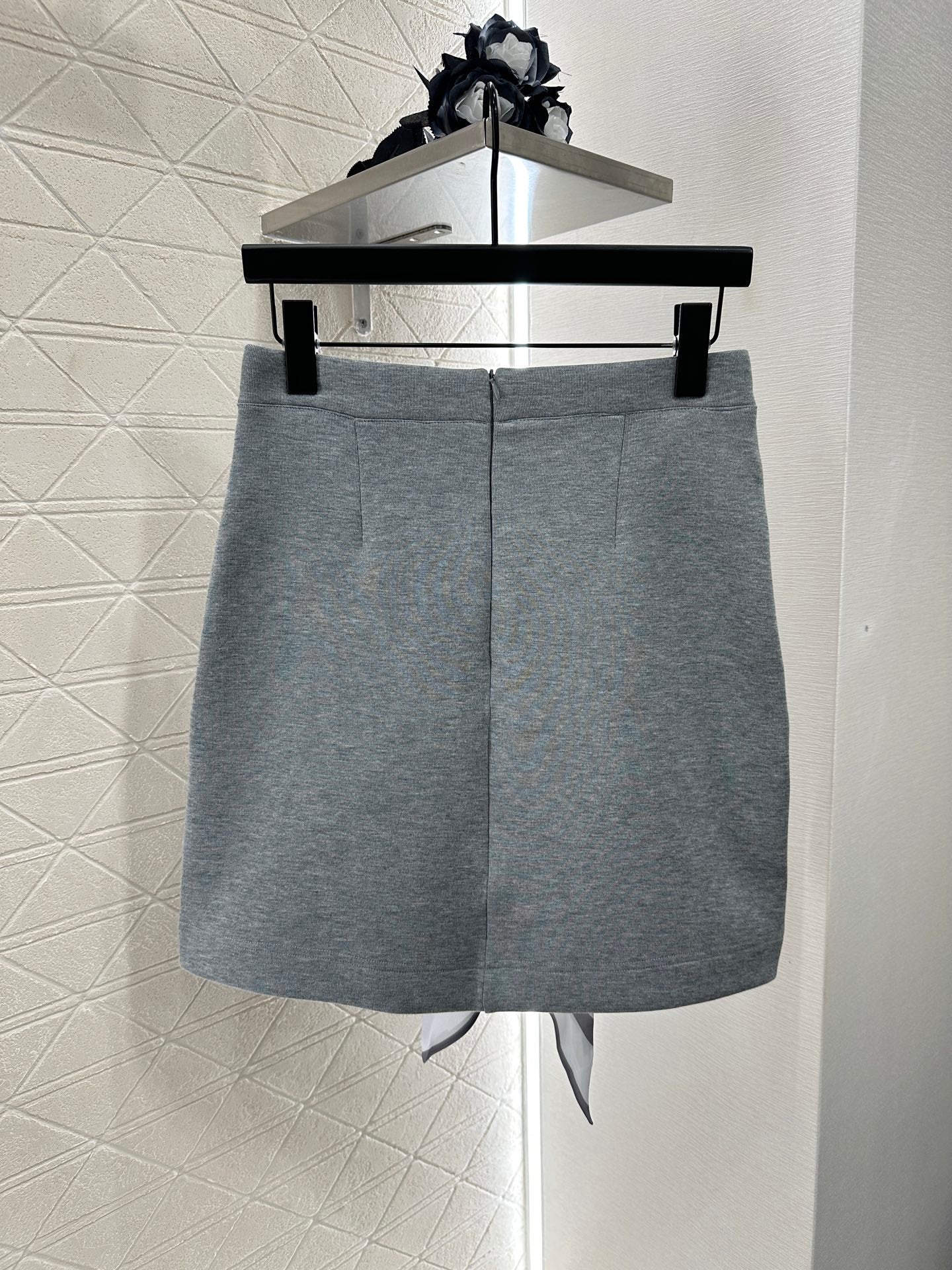 Louis*♥2025 new products Silk sweater skirt set