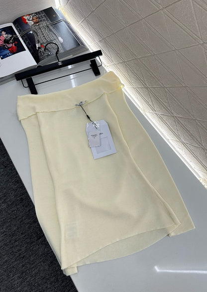 C*♥2025 New Arrival Knitted Long-Sleeved Skirt Set