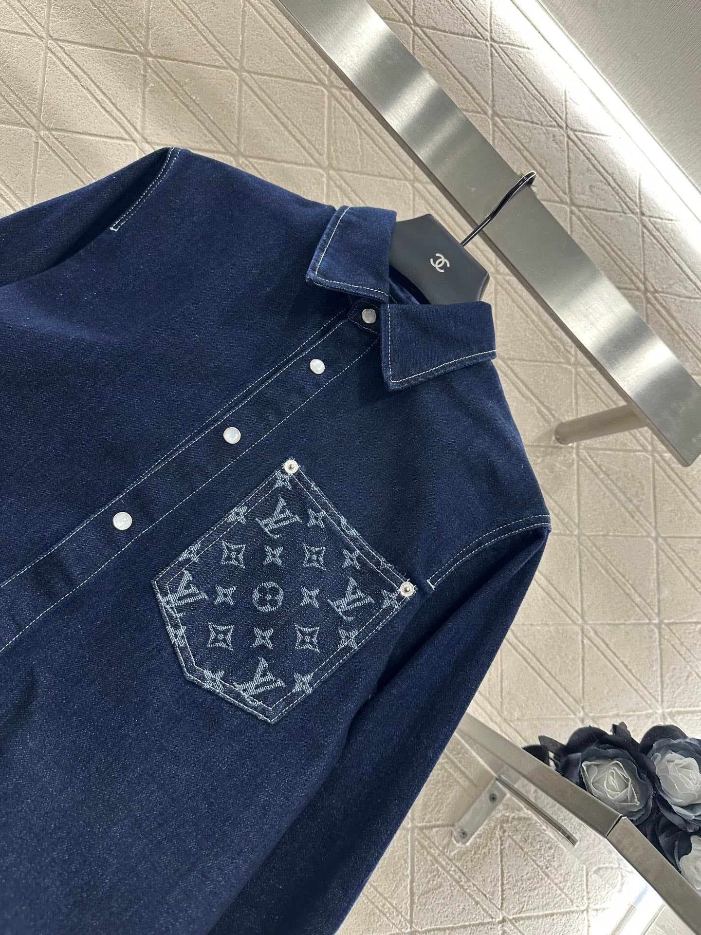 Louis*♥2025 New Arrivals Shirt and Pants Set