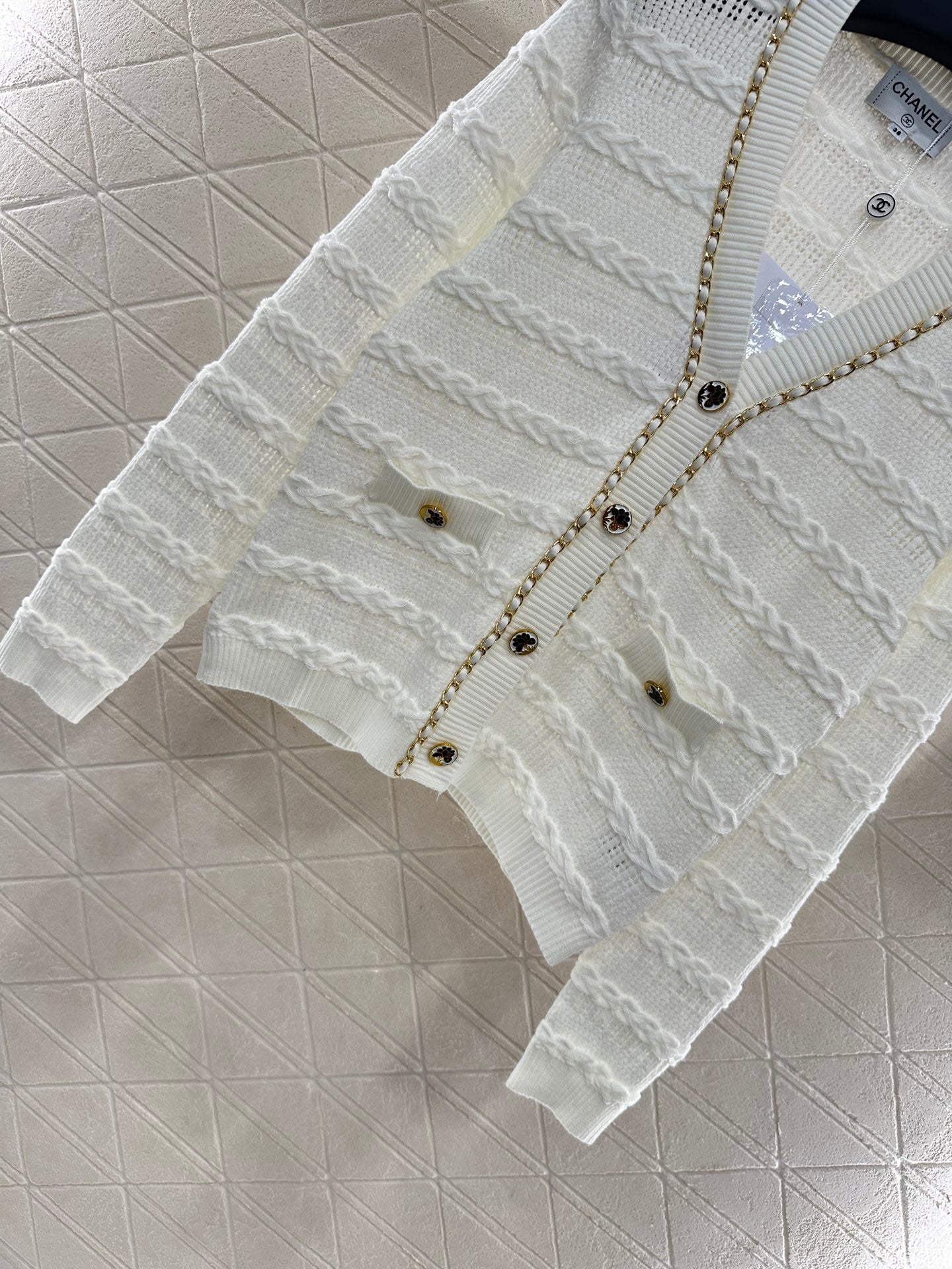 C*♥2025 New Arrival Knitted Cardigan