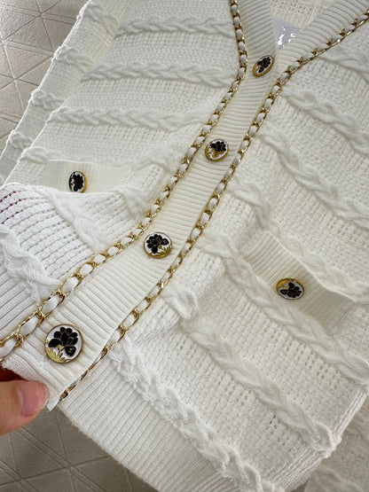C*♥2025 New Arrival Knitted Cardigan