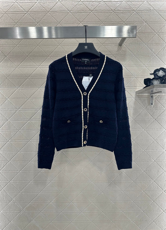 C*♥2025 New Arrival Knitted Cardigan
