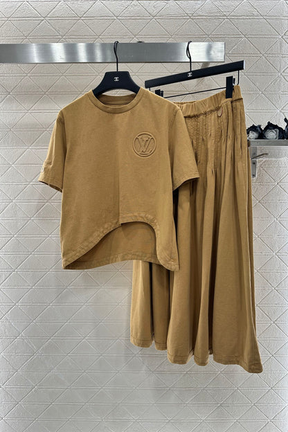 Louis*♥ 2025 New Arrivals Short-sleeved skirt suit
