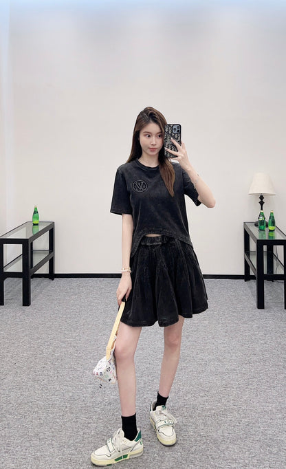 Louis*♥ 2025 New Arrivals Short-sleeved skirt suit
