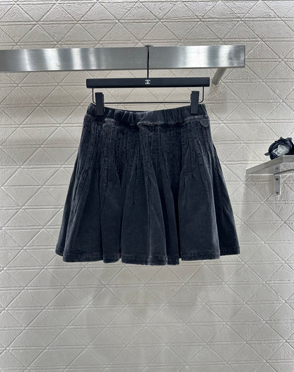 Louis*♥ 2025 New Arrivals Short-sleeved skirt suit