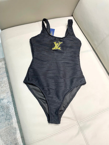 New style L swimsuit