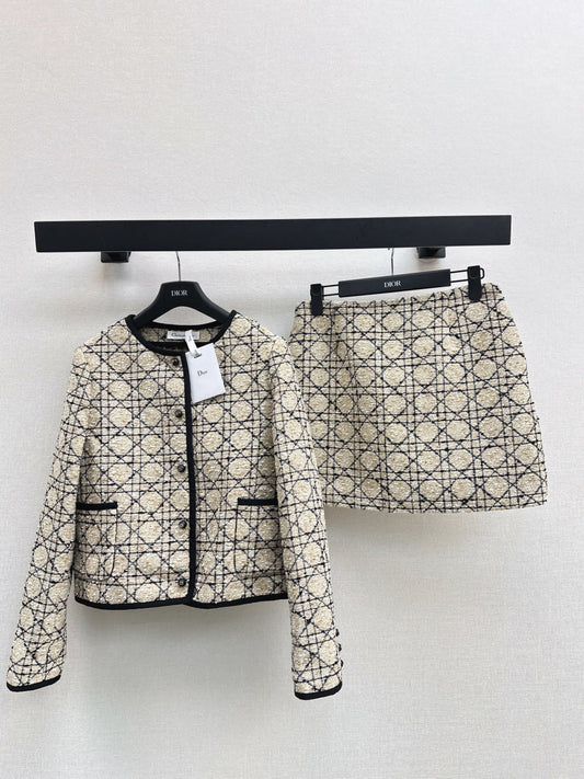 CD New Raglan suit
