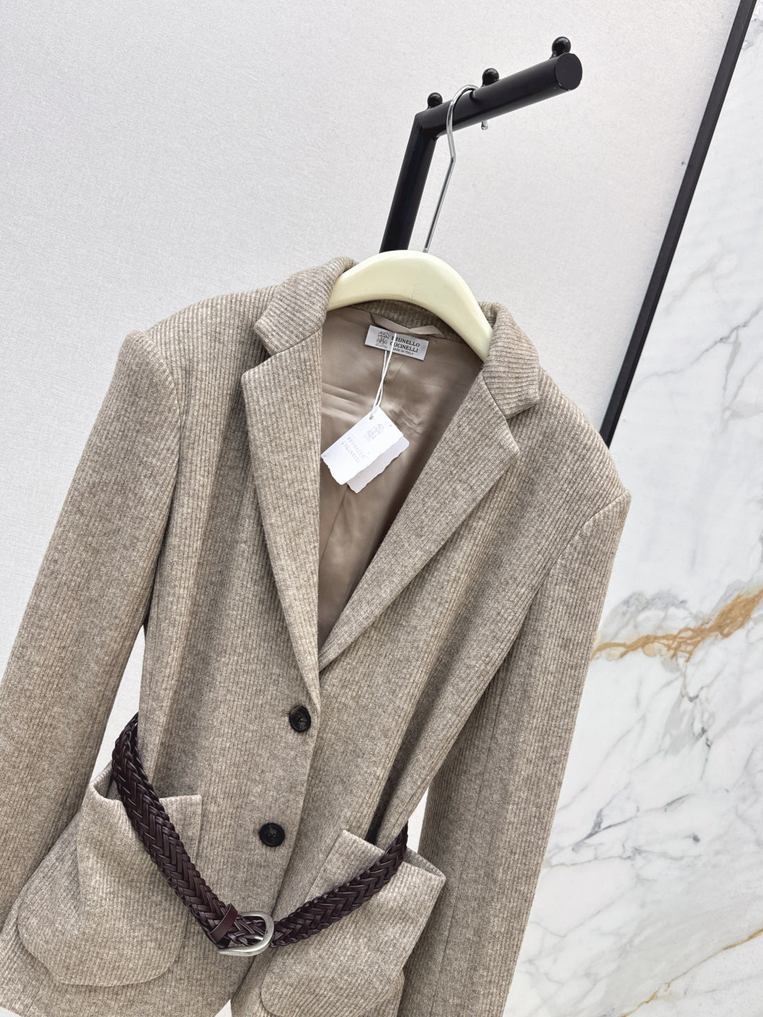 Brune New belt blazer