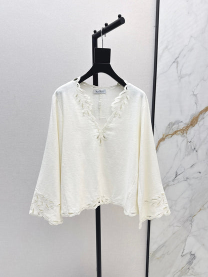 Max New embroidery suit
