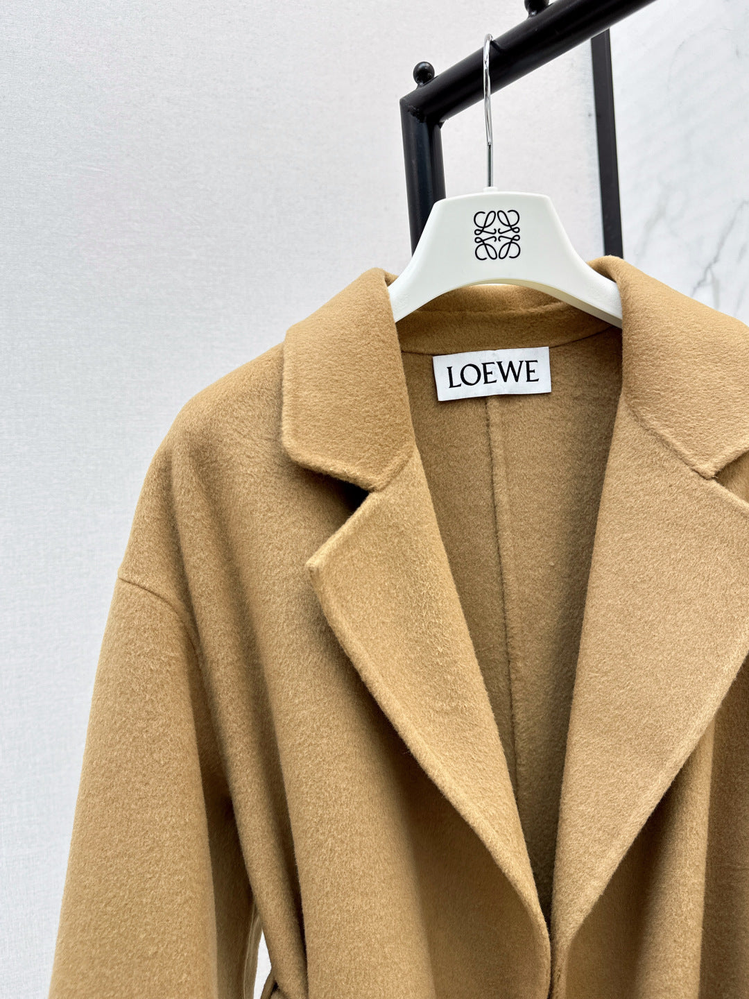 Loe New Belted coat