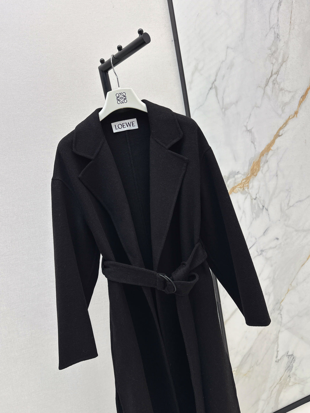 Loe New Belted coat