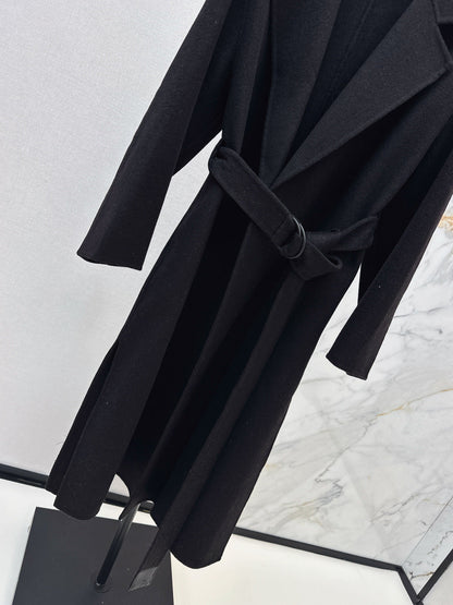 Loe New Belted coat