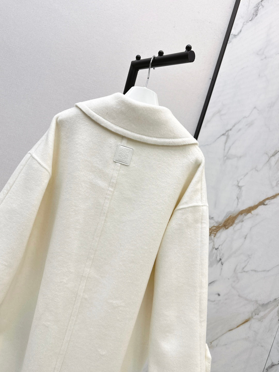 Loe New wool coat