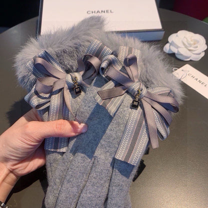 Chan Autumn and winter lazy rabbit fur wool gloves