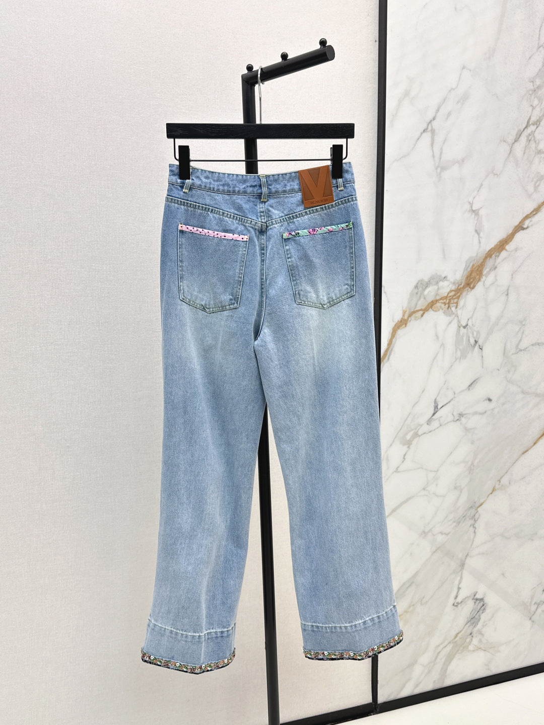 Valen New jeans