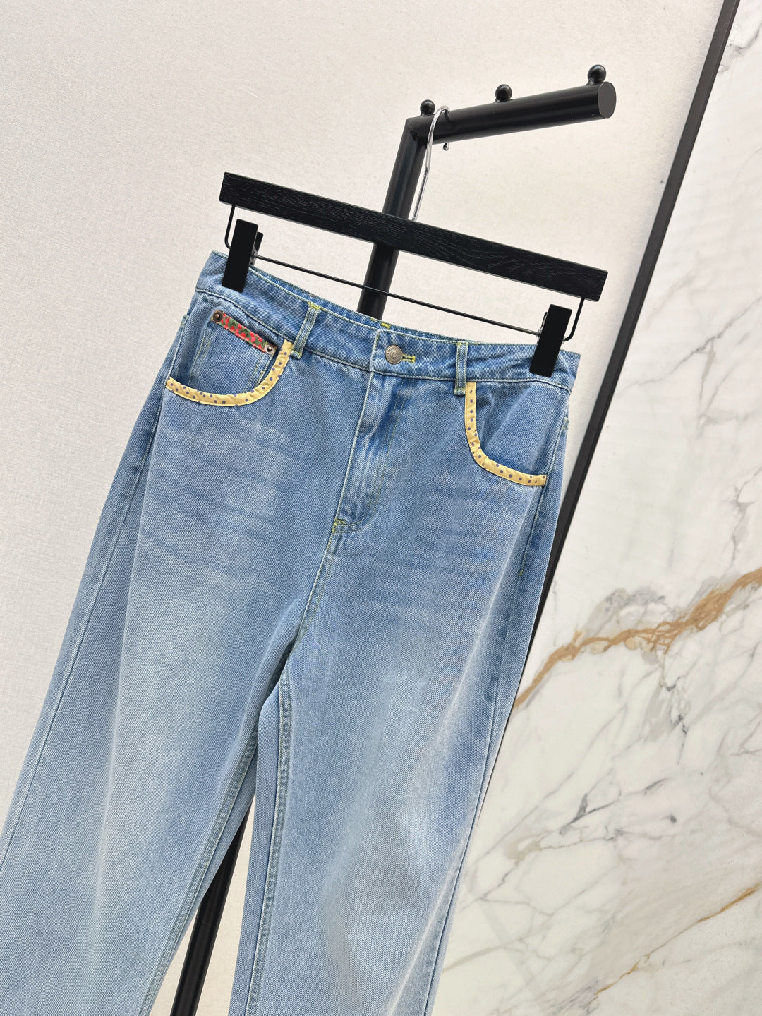 Valen New jeans