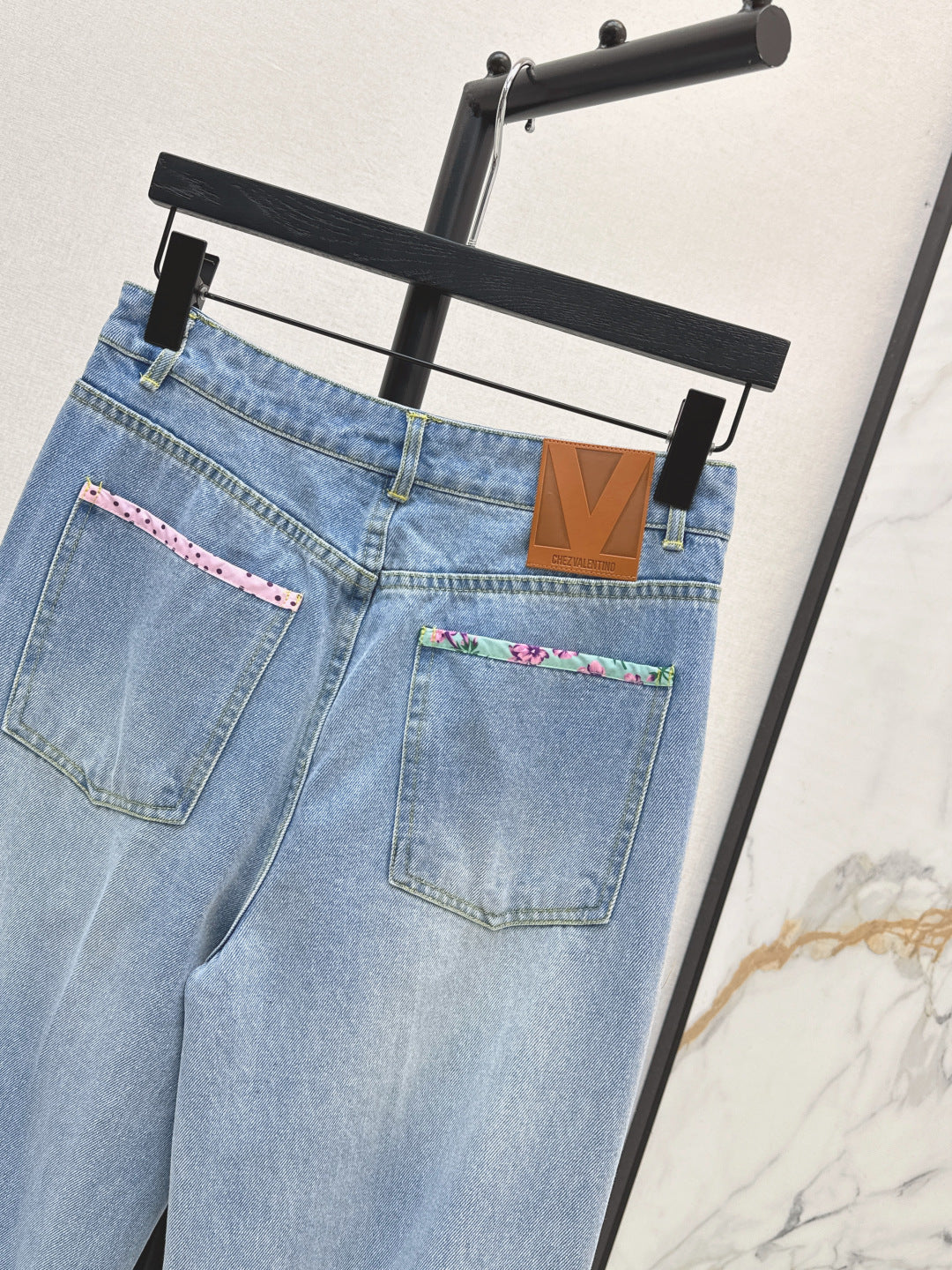 Valen New jeans