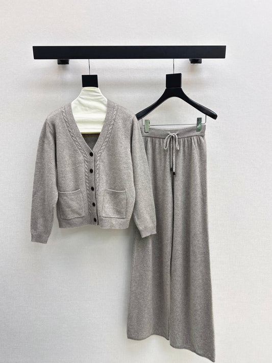 Loro New wool suit
