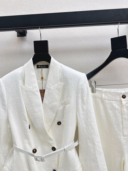 Loro New linen suit