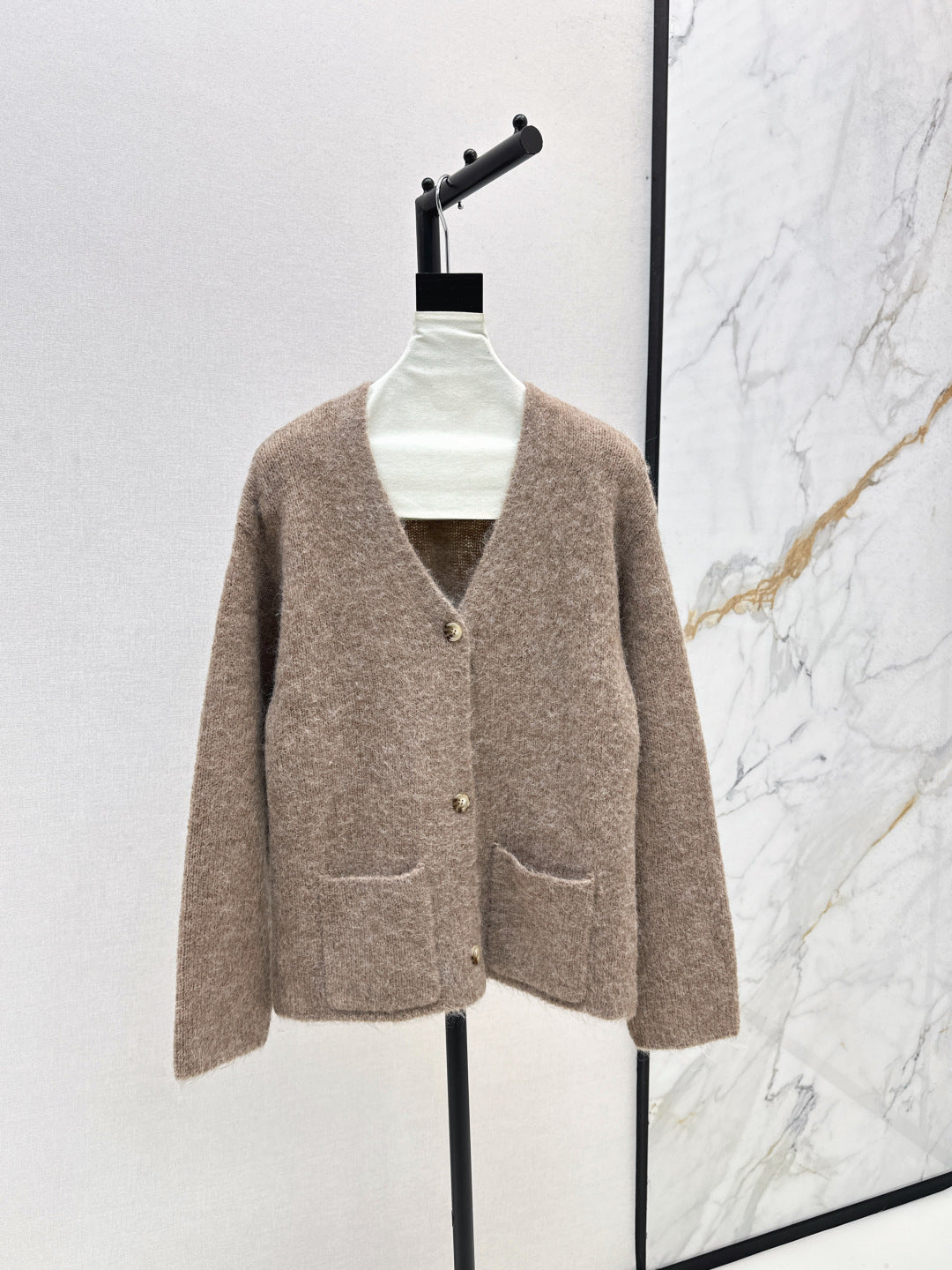Loro New V-neck jacket