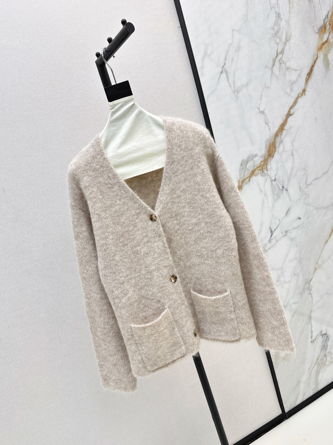 Loro New V-neck jacket