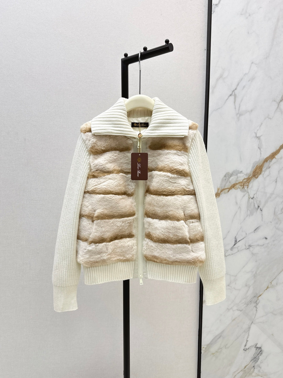 Loro NEW gradient down jacket