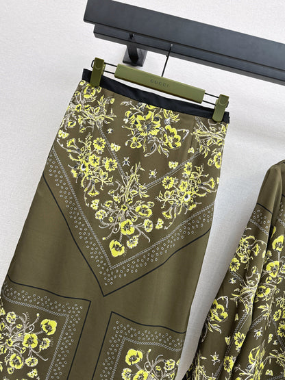 Guc NEW Hip skirt