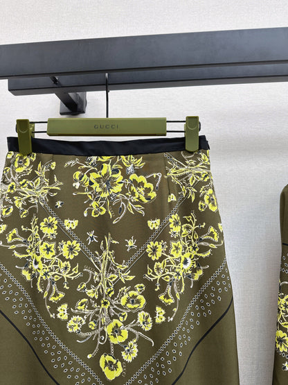 Guc NEW Hip skirt