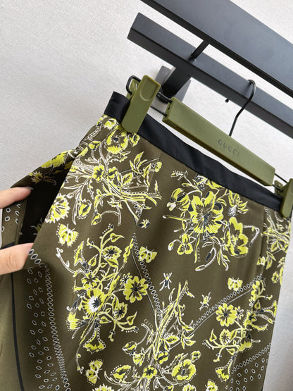 Guc NEW Hip skirt