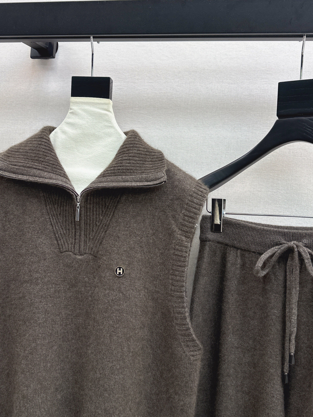 Herm NEW wool suit