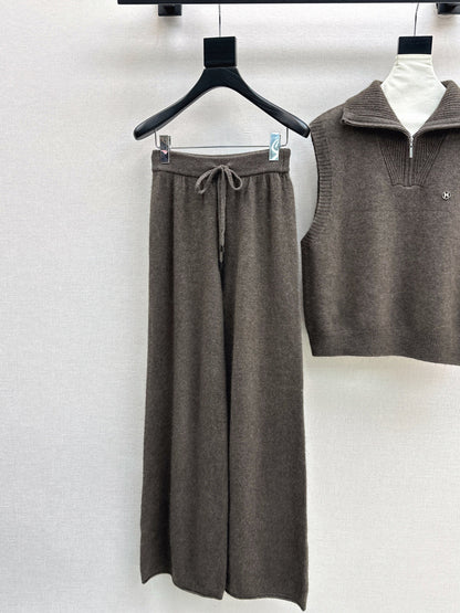 Herm NEW wool suit
